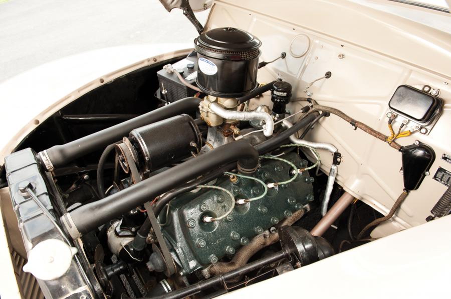  Mercury Eight Convertible 1939 года  (фото 8 из 31)